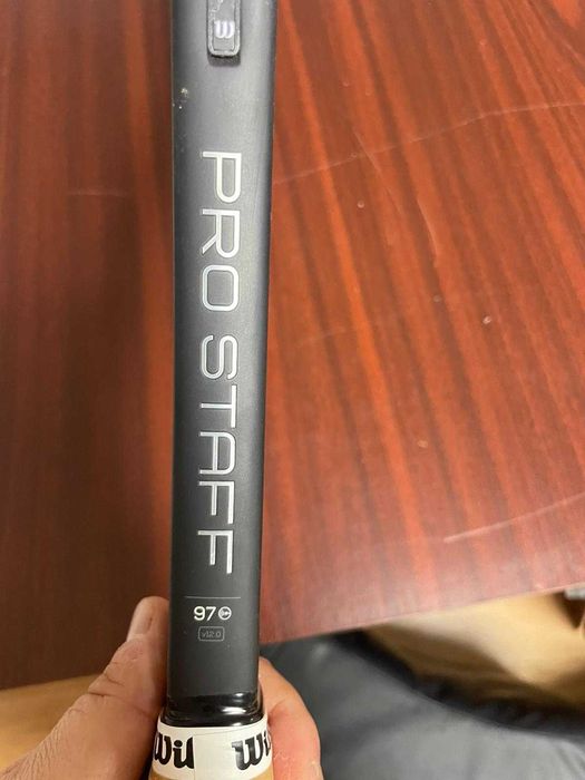 Racheta de tenis Wilson Pro Staff 97L v12