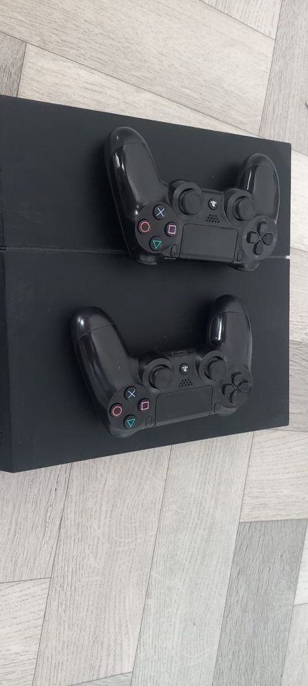 PS5 и PS4 в хорошем состоянии