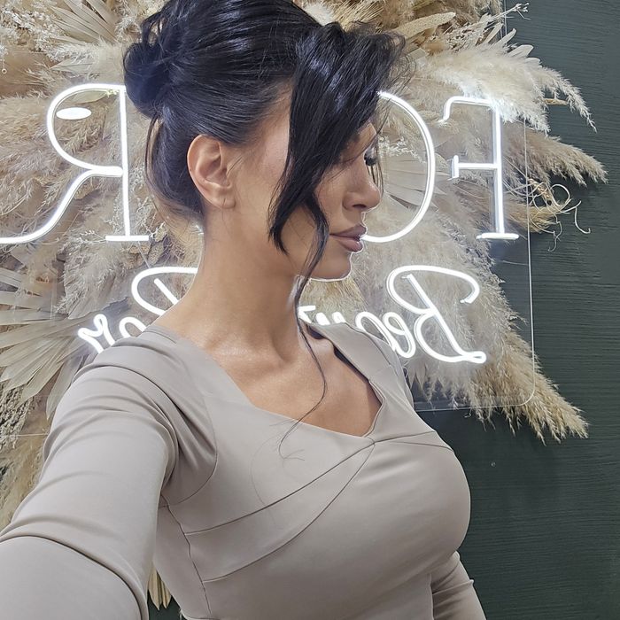 Невероятно качествен спортен екип , комплект блуза с клин