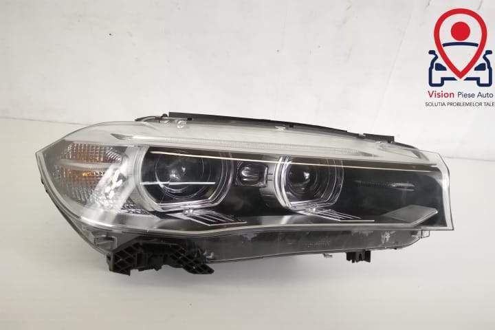 Фар Дясно Оригинален Ксенон Перфектен БМВ Х5 / BMW X5 Десен оригинален