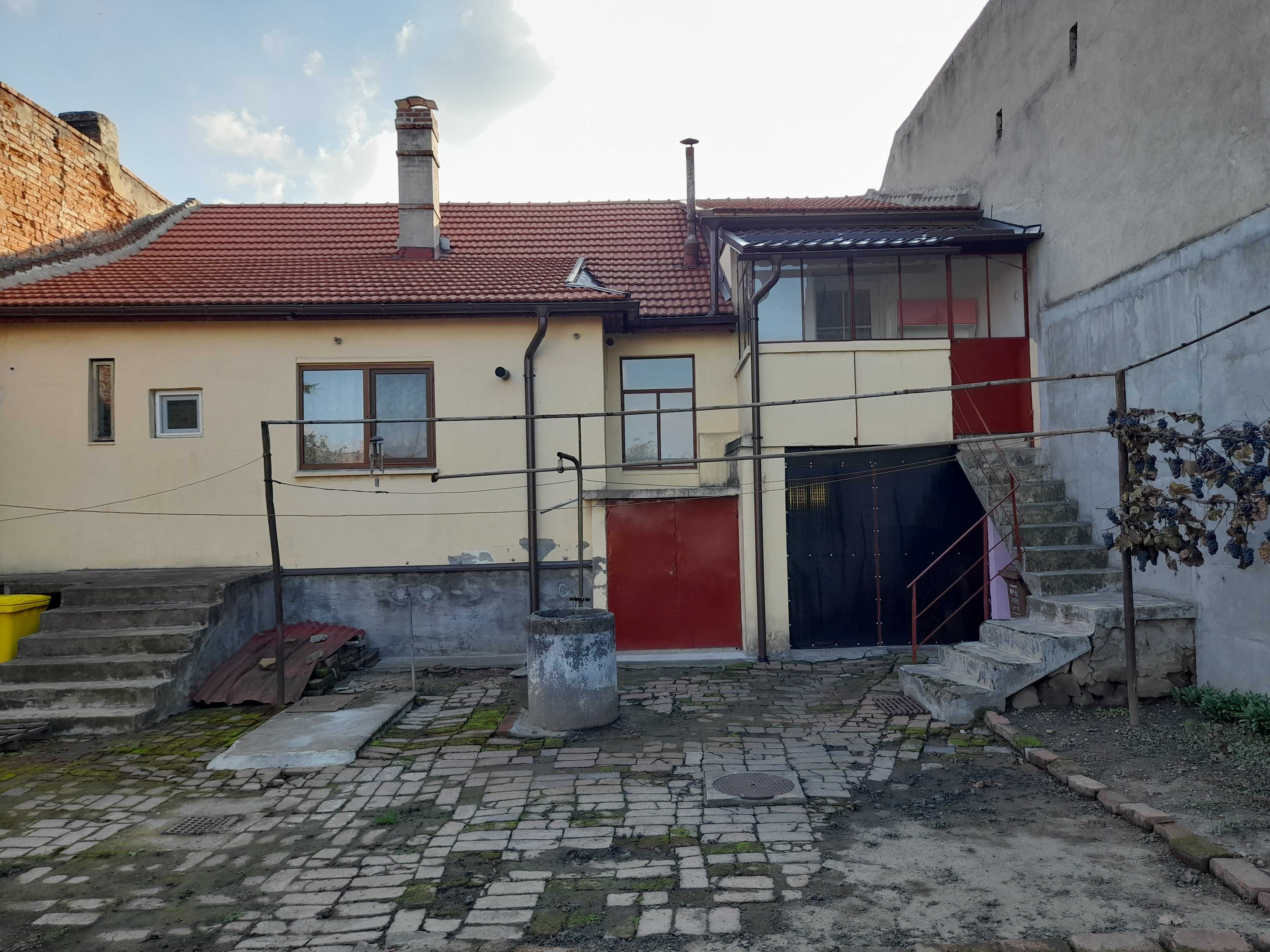 Vand/Schimb la Schimb Casa in Arad-Micalaca-Radnei, cu Ap. 2 camere