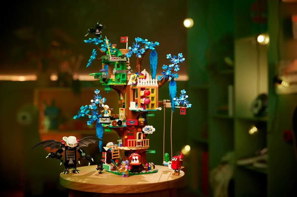 Конструктор LEGO DREAMZzz Фантастический дом на дереве 71461