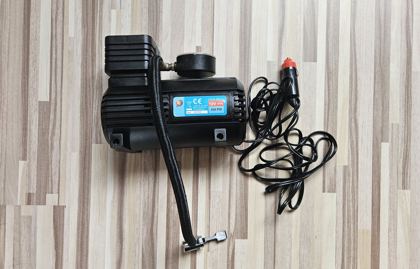 Компресор, 12V, 17bar, 250PSI