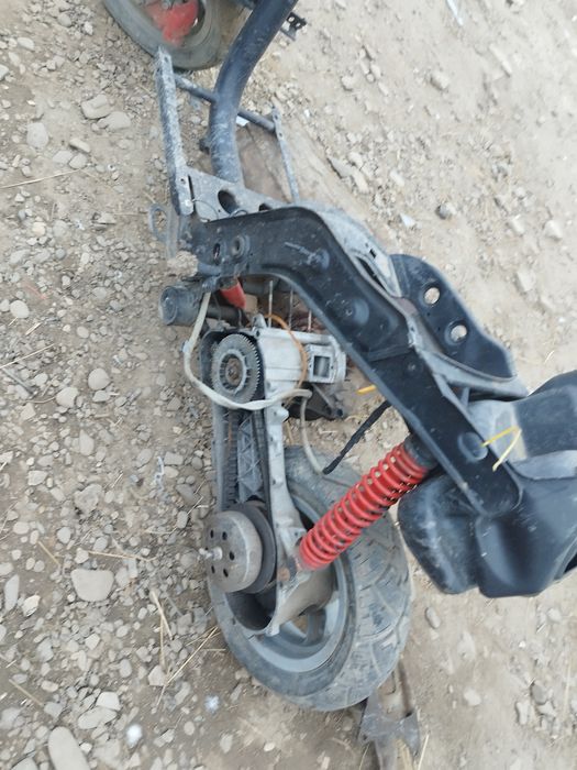 Vând piese Piaggio free/Fly/zip/liberty 50 4t /2t. Piese cross atv 125