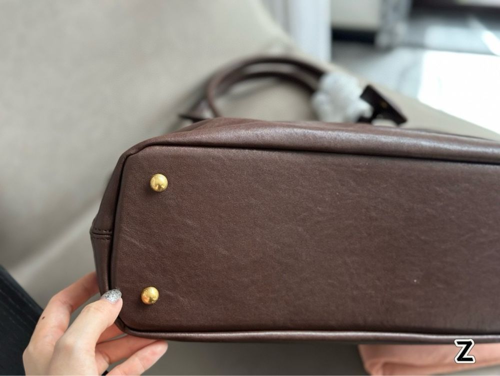 Geanta Miu Miu