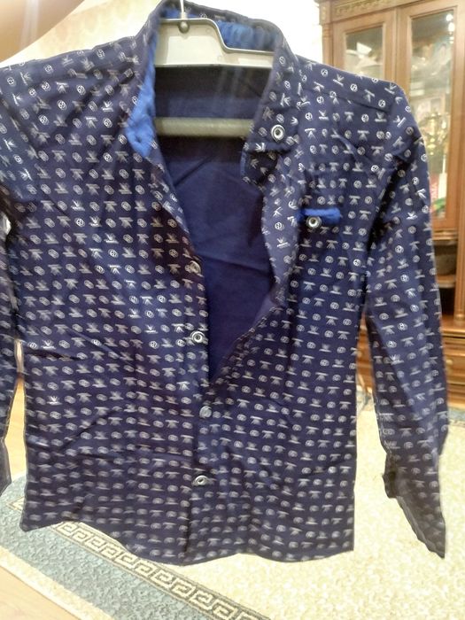 Продам рубашки по тысячи тенге