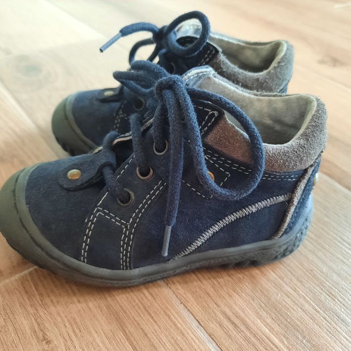 Бебешки боти и апрески 18/19 номер