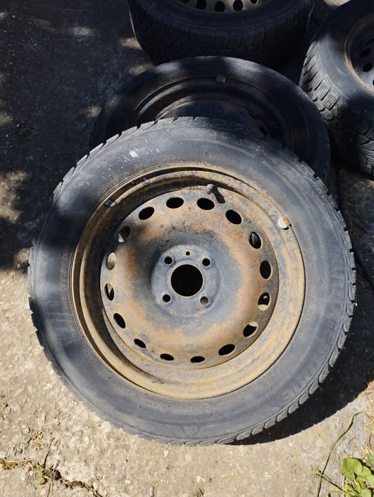 Vand 4 jante 15 Zoll,cauciucuri de iarna Renault Dacia Peugeot Citroen