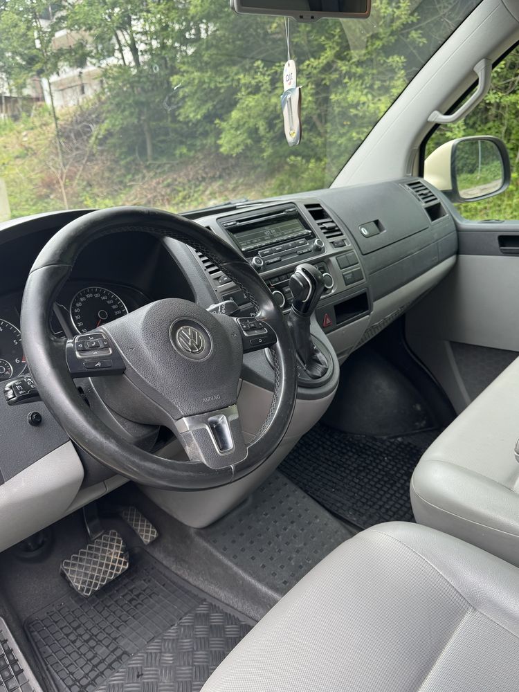 Vw t5 caravelle 8+1 2015