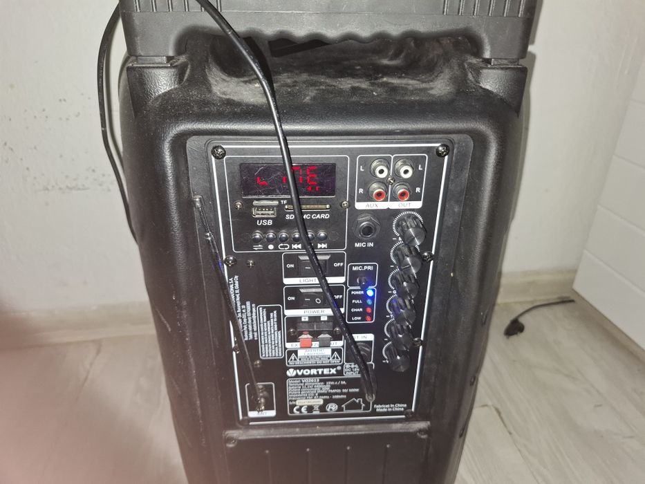 Vnd boxa vortex forte Ee 500w cu leduri și stic și Bluetooth