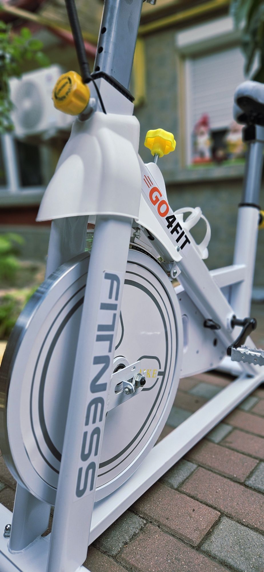 Bicicleta Magnetica Fitness GO4FIT, Model GF200, Volanta 10kg