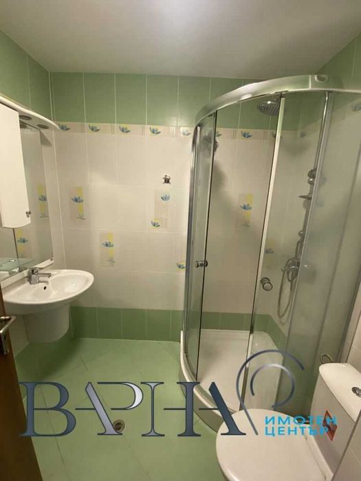 Дава се под наем Двустаен апартамент в Варна, Център - 60 кв.м за 408 € - Снимка #9