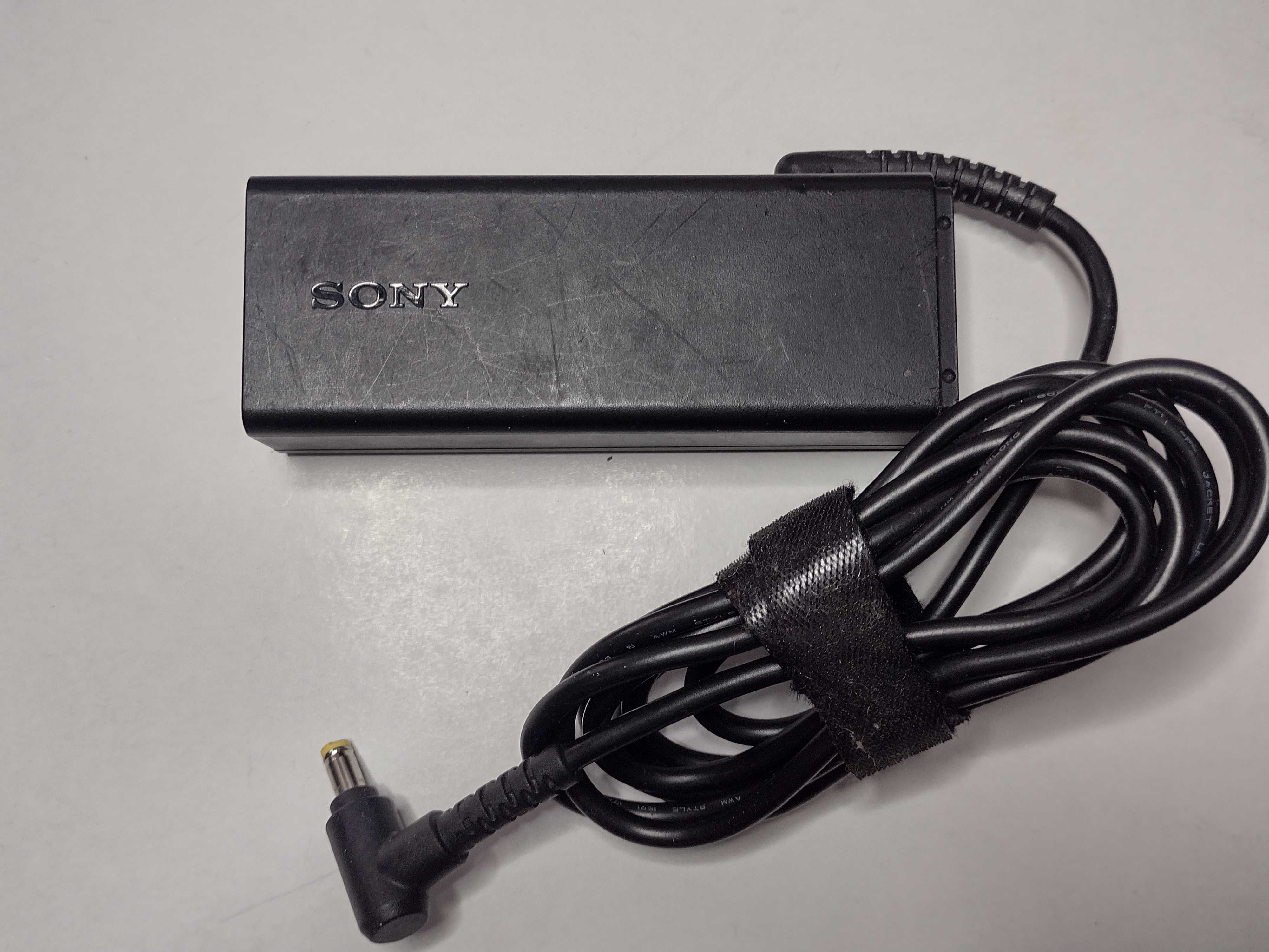 Incarcator alimentator laptop original SONY VGP-AC10V10 45W