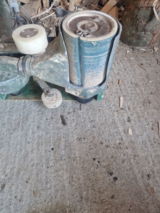 Vând set mașini de șlefuit parket