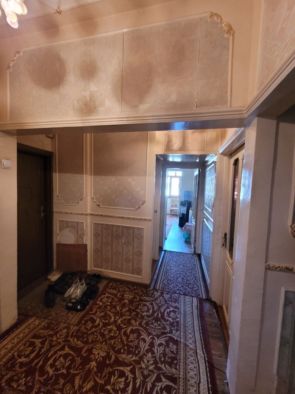 Срочно продаётся 5 комн квартира Юнусабад 16 кв