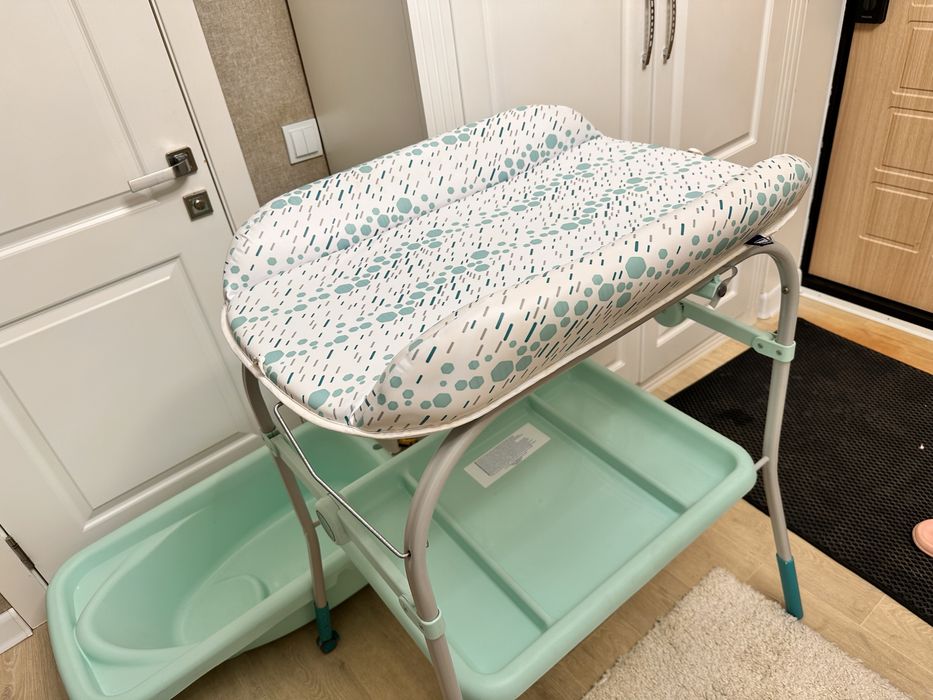 Chicco пеленальный и ванночка 2 в 1