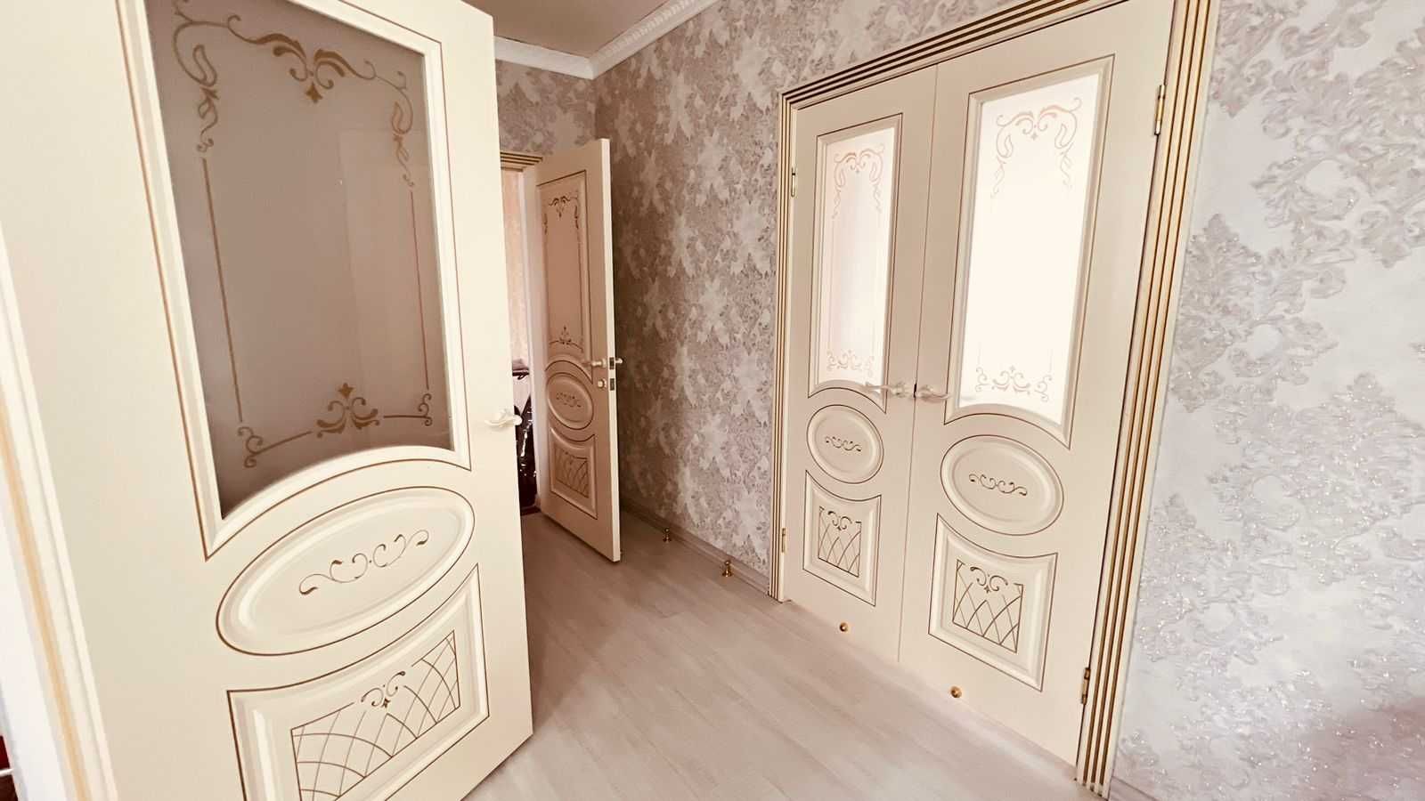 Продается шикарный 3-х комнатный дом в мкр. Жулдыз - 1, 8 улица.