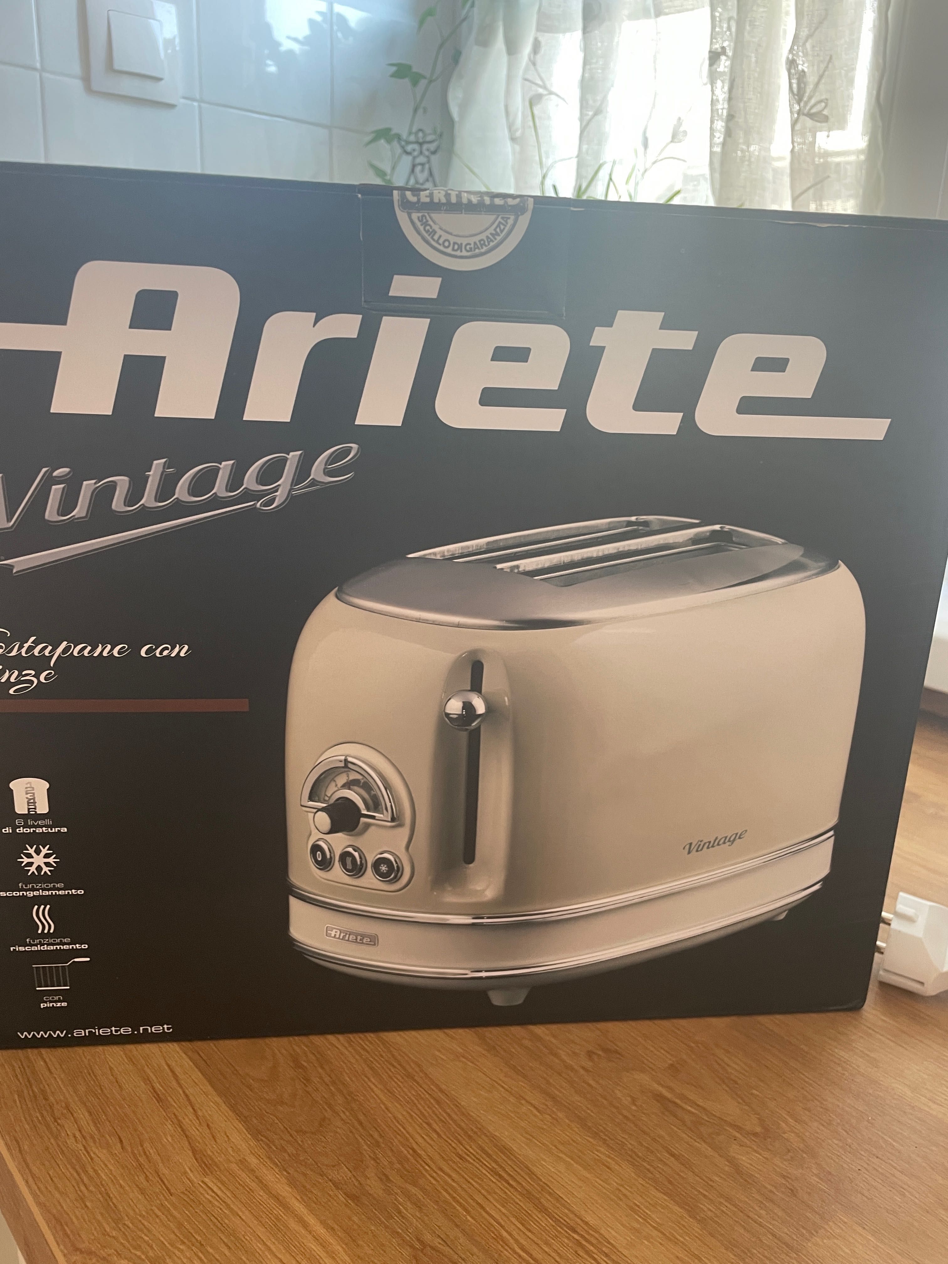 Тостер Ariete чисто нов