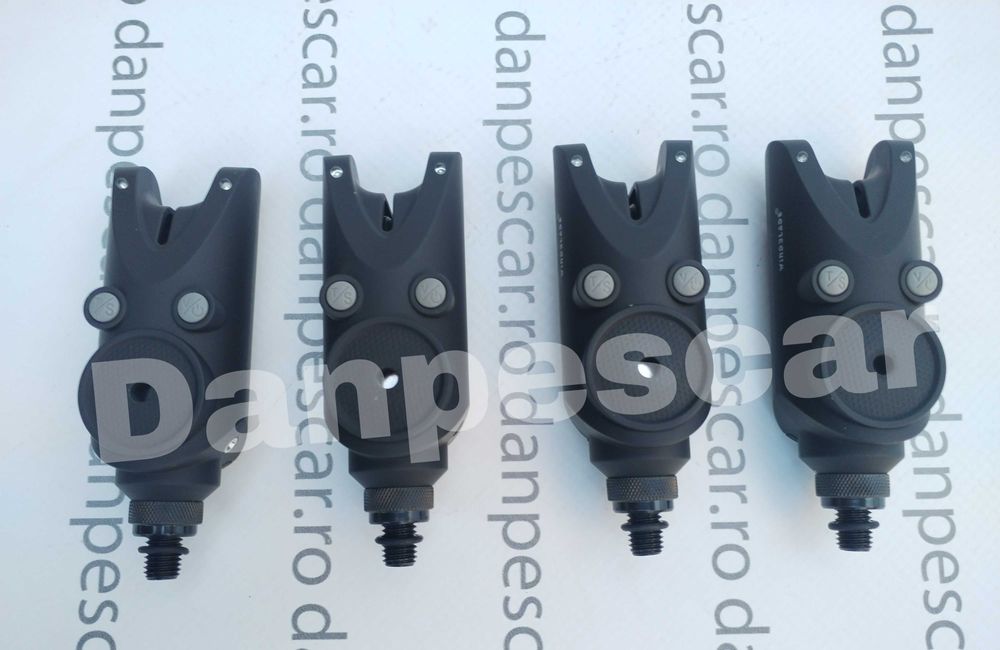 Set 4 Avertizori WINDBLADE 617 + 4 swingere MKM2 cu iluminare si 4Tije