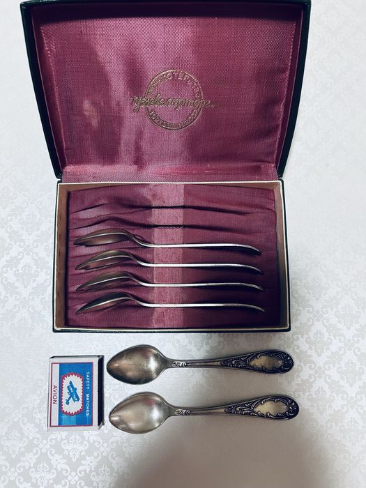 Продаю чайные ложки мельхиоровые