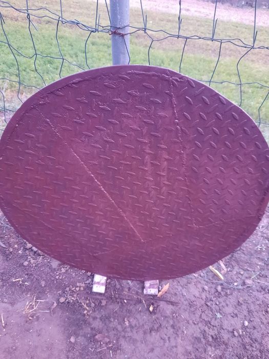 Capac tablă groasă diam.90 cm
