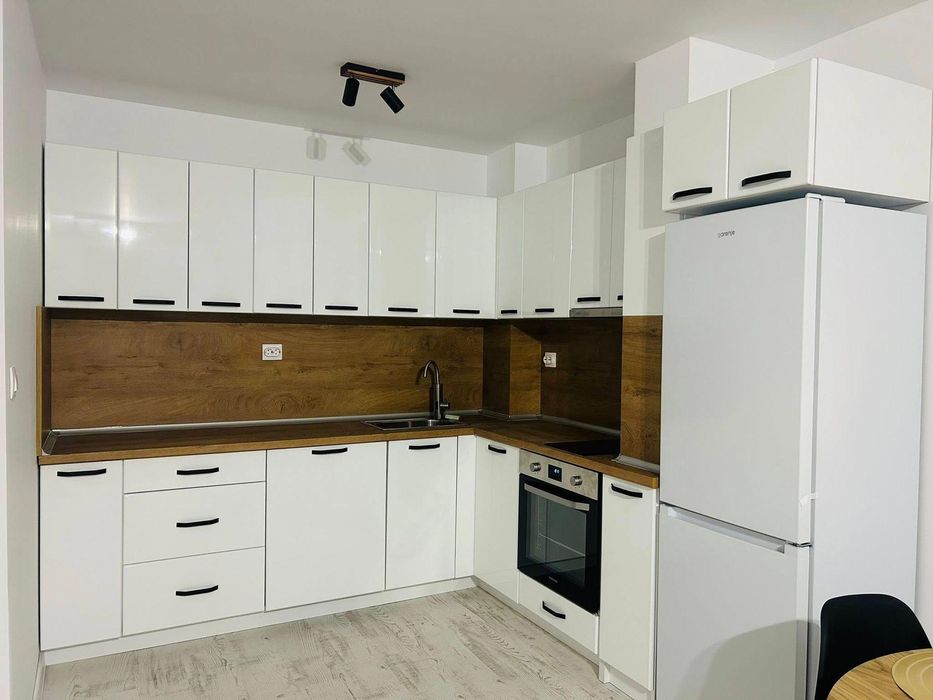 Дава се под наем Двустаен апартамент в Пловдив, Съдийски - 75 кв.м за 550 € - Снимка #3