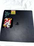 Продавам PlayStation4 slim 1000GB с един джойстик