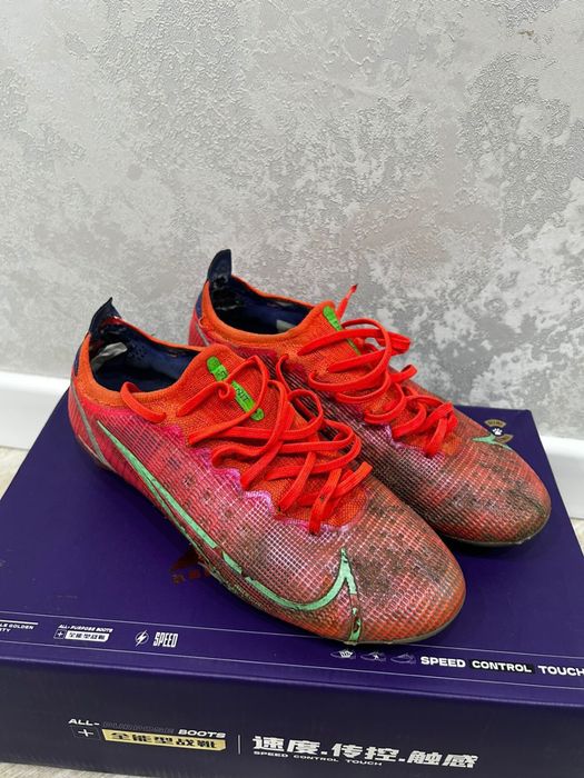 Бутсы профессиональный