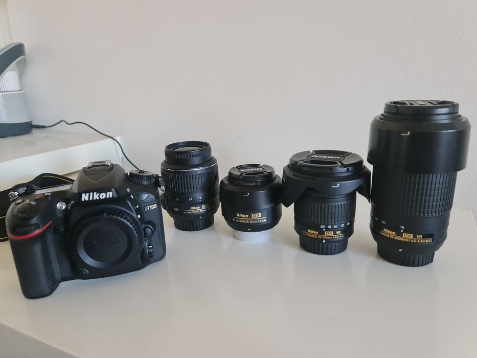 Nikon D7200 + обективи и аксесоари