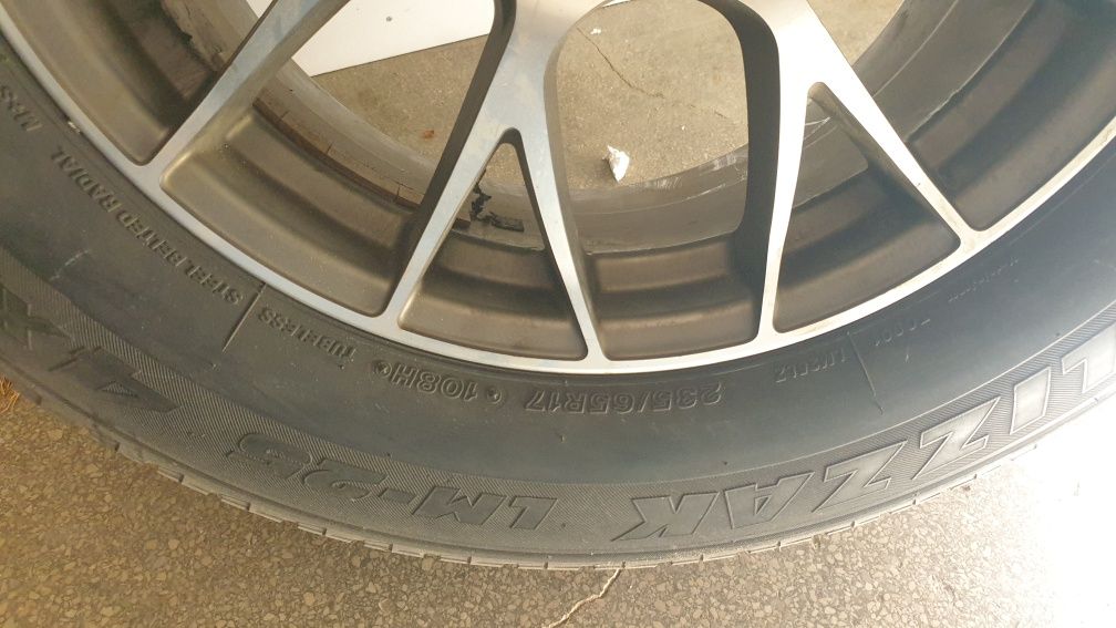 Anvelope iarna Bridgestone blizzak 235/65R17