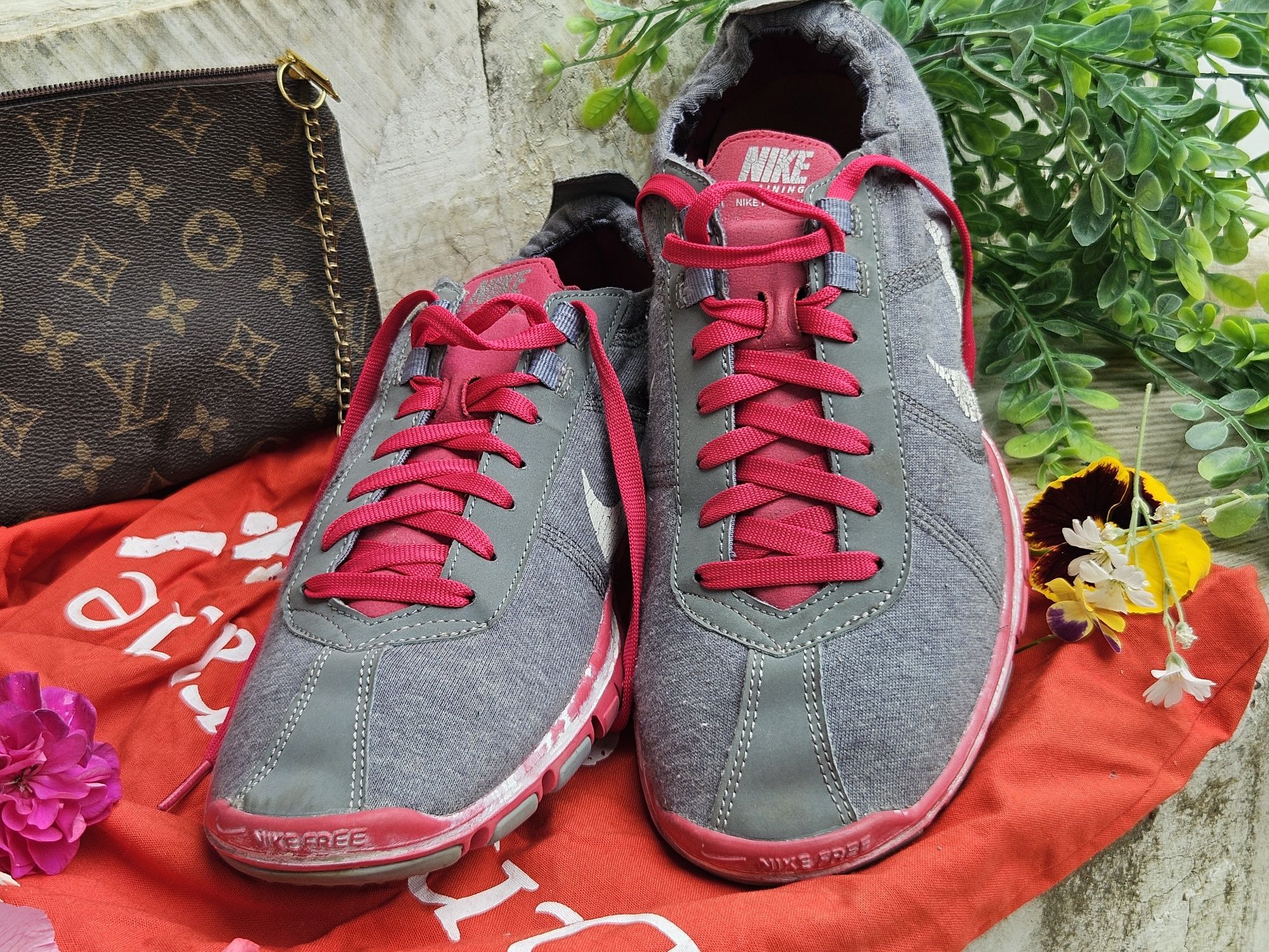 Nike орогинални кецове N42