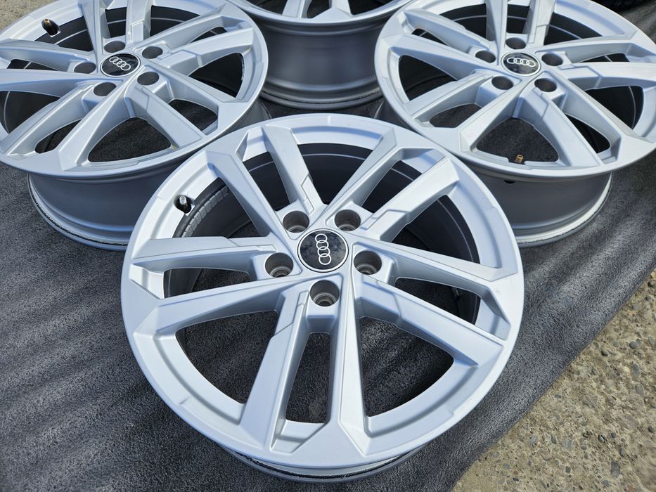 Vând jante r17 Audi A3 ,Vw