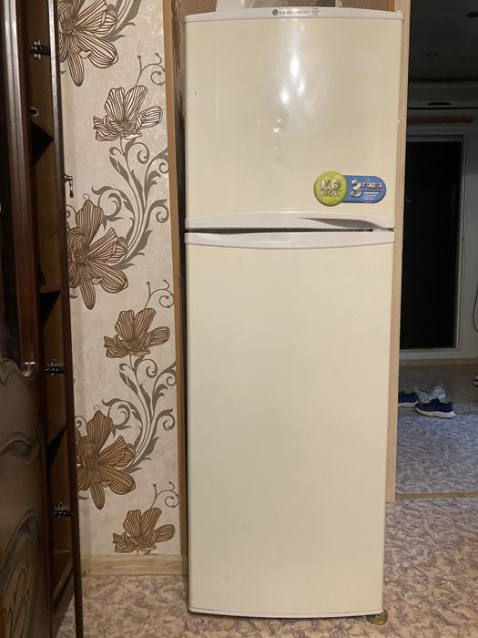 Продается холодильник