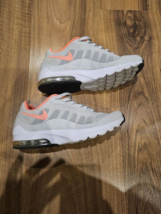 Дамски маратонки Nike