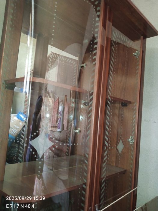 Стенка б/у хорошим состояние