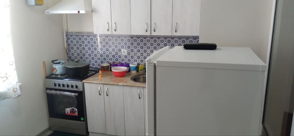 Срочно продам квартиру в массиве Корасув, рядом с первым роддомом