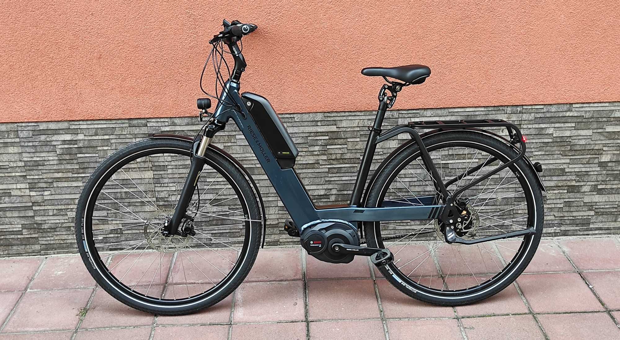 Алуминиев електрически велосипед Riese & Muller Nevo Nuvinci  Bosch CX