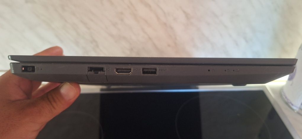 Laptop Lenovo V130-15IKB