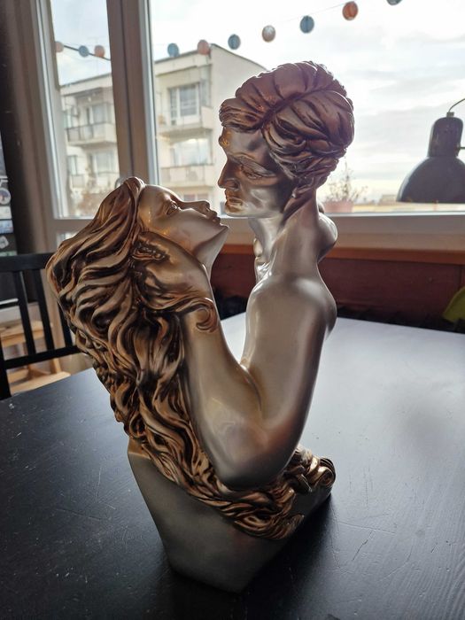 Статуетка от полирезин - Двама влюбени