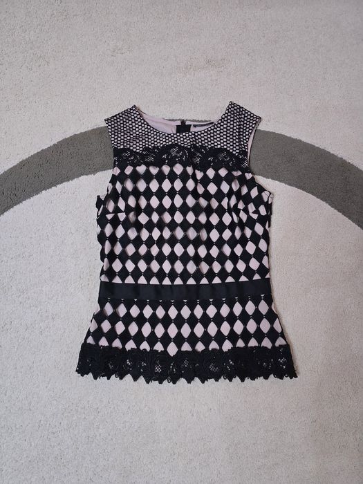 Продавам топ марка Miss Selfridge-  размер S