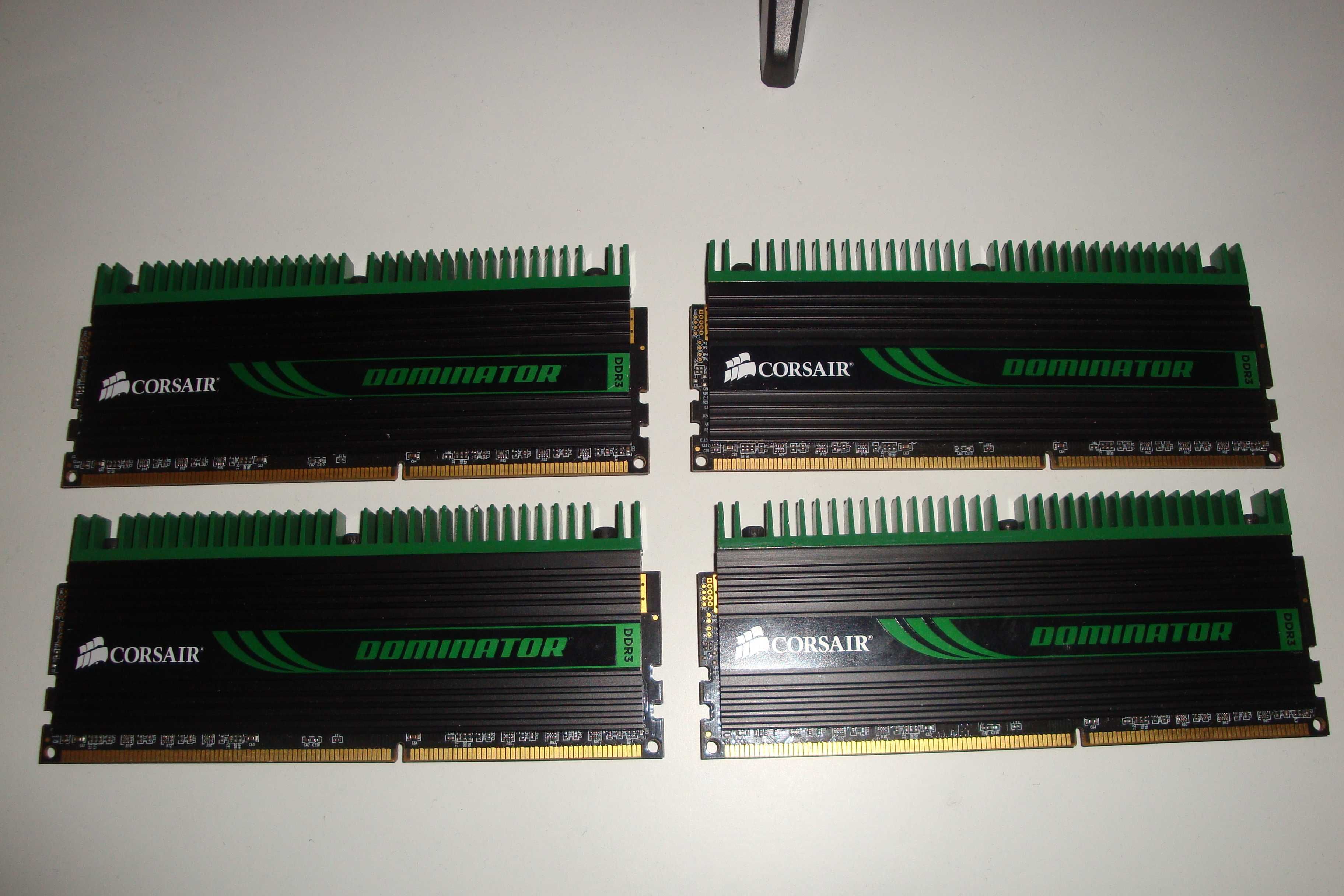 memorie ram retro vintage top corsair dominator 4x2gb 8gb 1333 mhz cl7