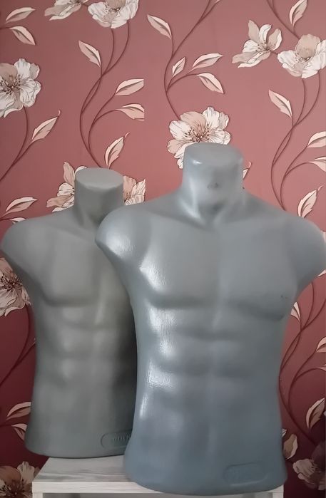 Манекени за дрехи