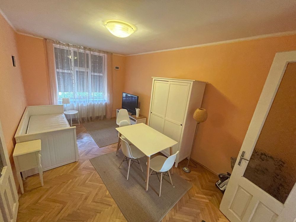 Vand casa ultracentral Gherla | Str. Crisan | Garaj
