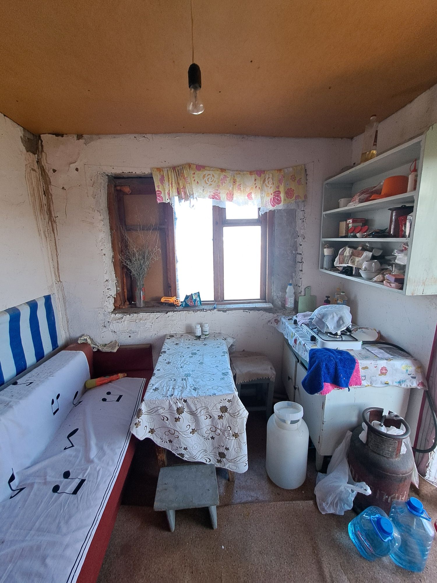 В Турарских дачах, продаётся дача. 6 соток. 2 млн.