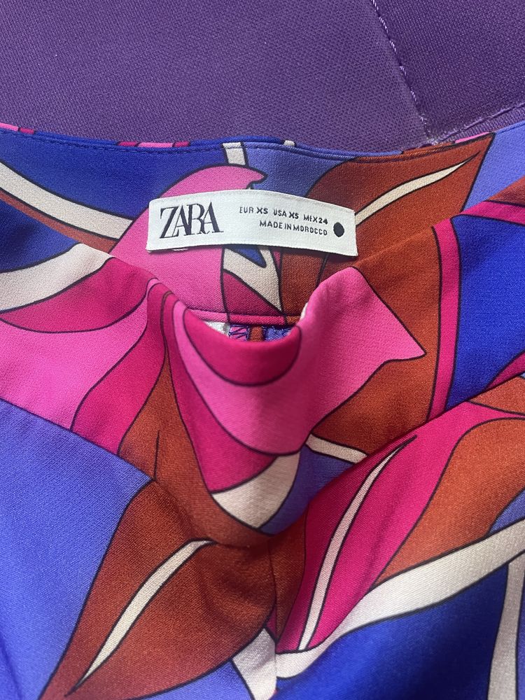 Нови къси панталонки Zara XS/36