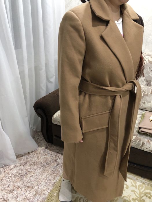 Продам пальто новое красивое под заказ шитое