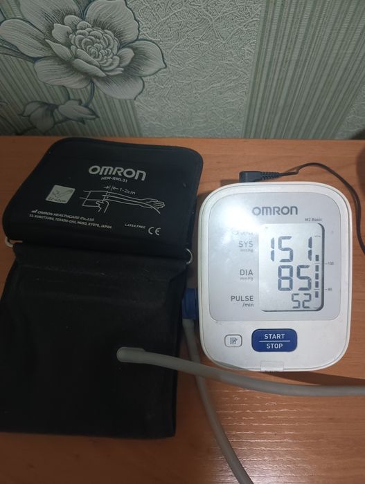 Продам тонометр Omron оригинал