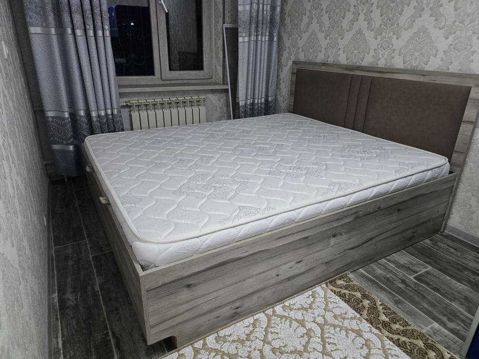 Кровать двухспальная