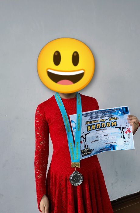 Платье для бальных танцев