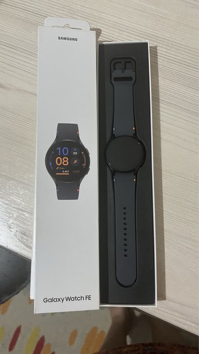 Смарт часы Samsung Galaxy watch FE